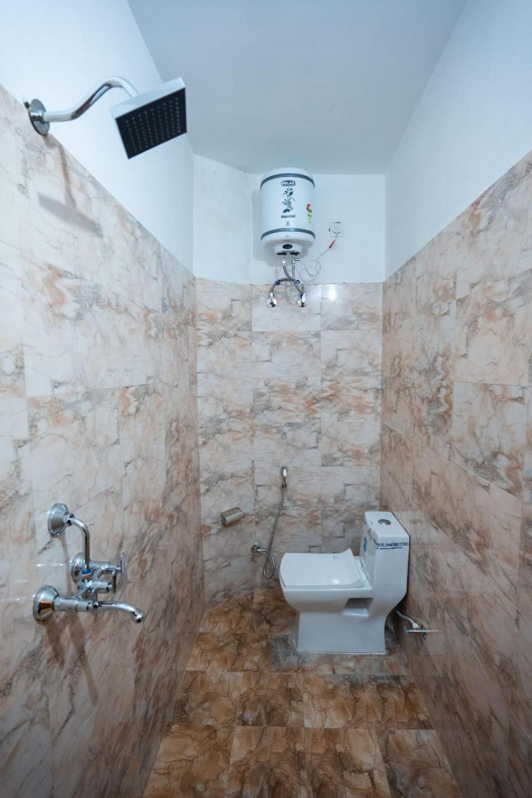 ורנאסי Hotel Jsr Kedar מראה חיצוני תמונה